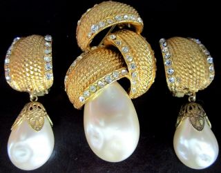 Hattie Carnegie Golden Knot Rhinestone Faux Pearl Vintage Pin Earring Set