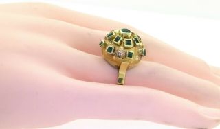 Vintage 18K yellow gold 3.  0CT Colombian emerald dome cocktail ring size 7.  25 6