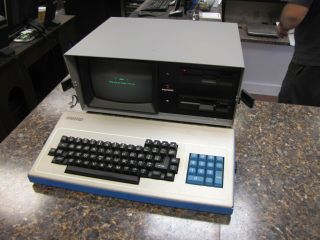 Vintage Portable Kaypro Ii Computer With Power Cord And Keyboard Cable 2