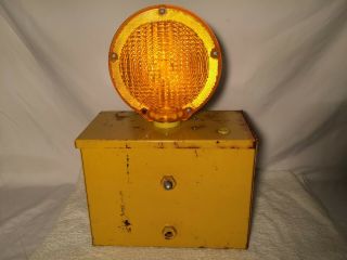 Vintage Rare Empco Lite Model 950 B - Lite Barricade Warning Traffic Strobe Light