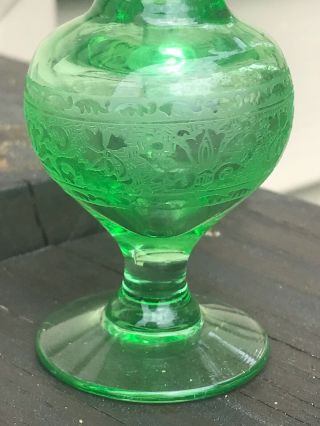 VINTAGE DEPRESSION ERA GREEN ETCHED PERFUME BOTTLE WITH GLASS CAP 3