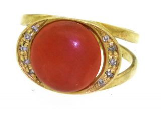 Vintage Italian 18k Gold 0.  10ct Diamond And 11.  3mm Coral Cocktail Ring Size 7.  5