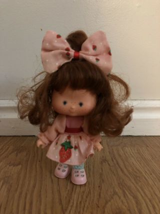 Vintage Strawberry Shortcake Doll Berrykin