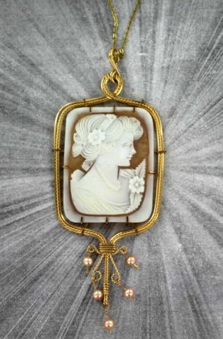Antique Hand Carved Cameo In 14kt Roilled Gold Pendant Necklace With Pearls