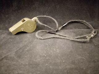 Loud Vintage 1944 Wwii U.  S.  Navy Whistle (as - Is) Torn Lanyard,  No Ball (o36)