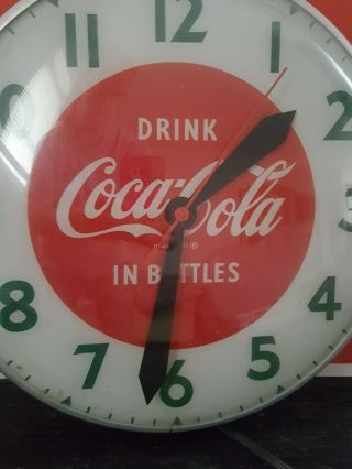 VINTAGE ROUND BUBBLE GLASS COCA COLA ADVERTISING CLOCK.  COKE 6