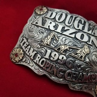 1996 RODEO TROPHY BUCKLE VINTAGE DOUGLAS ARIZONA TEAM ROPING CHAMPION 676 4