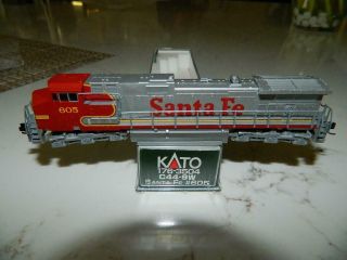 Kato N Scale 176 - 3504 Ge C44 - 9w Loco Santa Fe 605 " Dash 9 " Nos/vtg