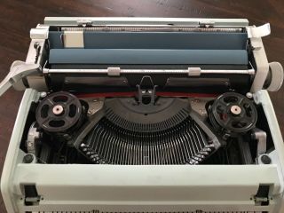 Vintage 1960 ' s Olivetti Underwood 21 Portable Typewriter - 8