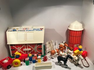 Fisher - Price Vintage Play Family Farm W/ Little People Animals Accessories 1967