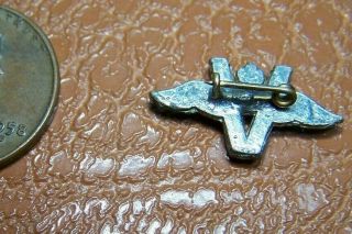 WW II V - Victory Winged Pin Air Force.  Canada ? 2