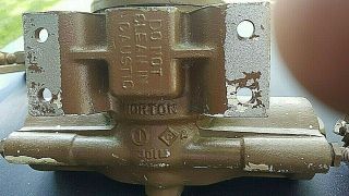 FIVE (5) Vintage Heavy Duty Hydraulic NORTON Door Closer (s) L&R 4 - 301M/1 - 201M 6