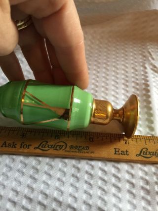 Wonderful Vintage DeVilbiss GREEN Glass Perfume SCENT Bottle W/DAUBER Gold Trim 8