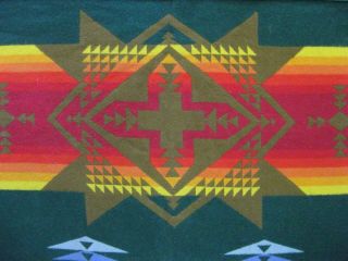 Vintage PENDLETON Beaver State Wool Blanket Indian Aztec Design EUC 3