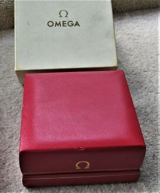 VINTAGE OMEGA WATCH BOX 1960 ' S WITH OUTER EX CLOSED RETAILER 2