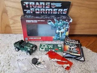Authentic Vintage 1984 G1 Hasbro Takara Transformers Autobot Scout Hound W/box