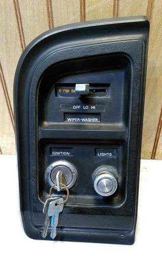 Vintage Ford Econoline Ignition Switch/headlight Switch Has Key Oem 1975 - 1979