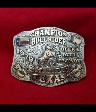 1979 Rodeo Trophy Buckle Vintage Shiner Texas Bull Riding Champion Leo Smith 476