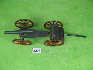 vintage unidentified lead soldiers gun limber & artillery gun toy models 2227 2