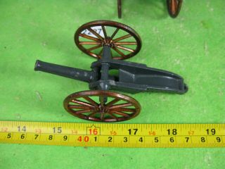 vintage unidentified lead soldiers gun limber & artillery gun toy models 2227 5