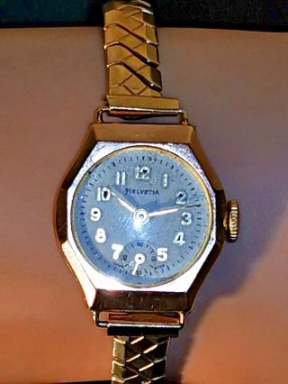 Vintage Ladies HELVETIA.  375 9ct Gold Wristwatch & Strap Mechanical Swiss 2