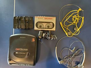 Sony Walkman Wm - 10 And Sony Cardiskman - Vintage Rare Music Players