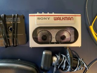Sony Walkman WM - 10 and Sony Cardiskman - Vintage Rare Music Players 3