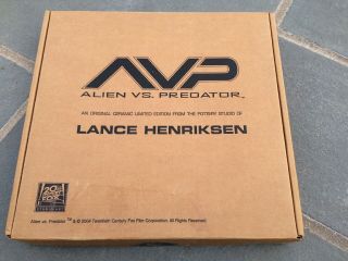 RARE 1 of 10 Sideshow Alien Predator AVP Tile Lance Henriksen Screaming Red Ass 10