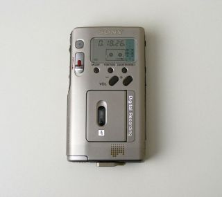 SONY NT - 2 Digital MICRO Recorder Vtg Scoopman Tiny DAT Walkman w/ Acces. 2