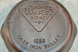 Rare Wagner Ware Pie Logo 2 Skillet Cast Iron 1052 The Real Deal Look