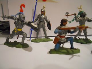 VINTAGE BRITAINS SWOPPET KNIGHTS 2