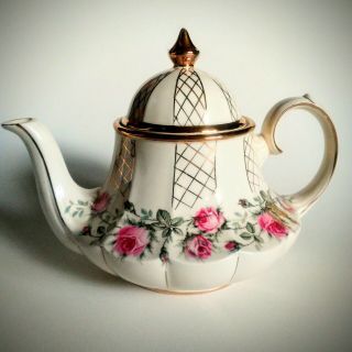 Vintage Sadler England Pink Roses Gold Trim Tea Pot