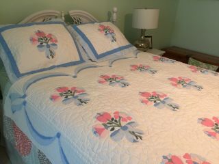 Vintage Applique White Quilt Pink Flowers Blue Bows 82 " X 82 " 2 Pillow Shams