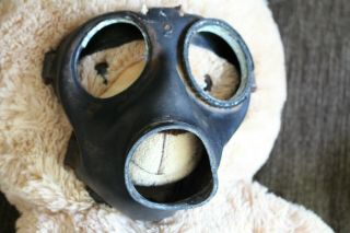 Ww2 Wwii Ww2 German Relic Gas Mask Rubber Face (from Kurland)