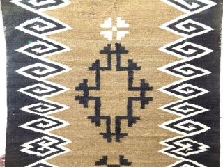Antique/ Vintage Navajo Rug 32 1/2 