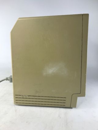 Vintage APPLE Macintosh CLASSIC M0420 All - in - One MAC Computer (1991) POWERS ON 6
