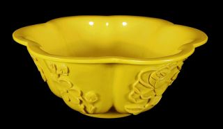 FINE OLD CHINESE YELLOW CARVED FLOWERS PEKING ART GLASS BOWL & WOOD STAND CHINA 2