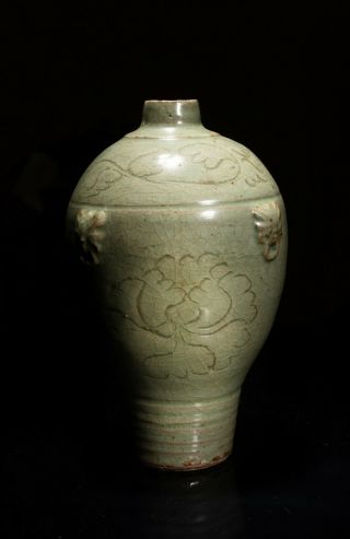 Chinese Antique Celadon Glazed Porcelain Vase