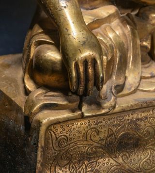 19th Chinese Tibetan Antique Gilt Bronze Buddha 8