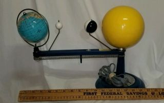 Vintage Science First Trippensee Elementary Planetarium with Light 2