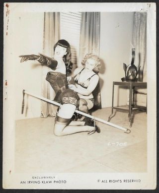 Vintage 1950s Bettie Page And Friend Corset Irving Klaw Pin - Up Photograph