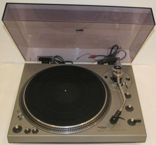 Vintage Technics Sl - 1300 Direct Drive Turntable Exceptional W/ Cover