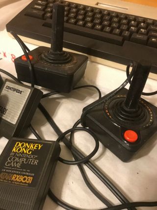 Vintage Atari 800 XL Home Computer memory Comes With 5 Games 2