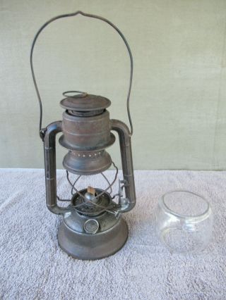 Antique Lantern DIETZ LITTLE WIZARD Vtg Primitive Kerosene Oil Barn Lamp,  1936 2