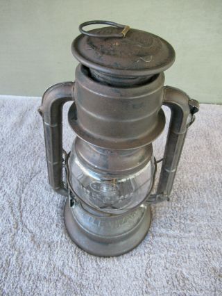 Antique Lantern DIETZ LITTLE WIZARD Vtg Primitive Kerosene Oil Barn Lamp,  1936 8