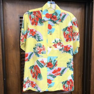 Vintage 1950’s Atomic Floral Pattern Loop Collar Crepe Hawaiian Shirt - M
