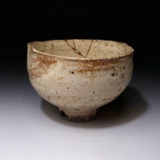 GJ12: Japanese tea bowl,  Hagi ware by Greatest potter,  10th Koraizaemon Saka 3