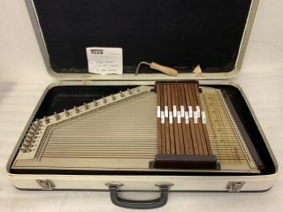 Vintage 1964 Oscar Schmidt Type A 12 Chord Autoharp W/case & Tuning Key
