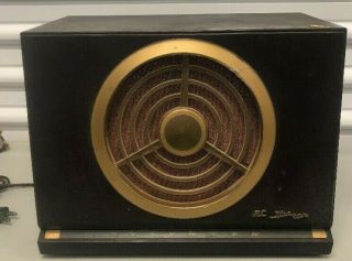 Vtg.  Rca Victor Tube Radio Model 9 - X - 561 Golden Throat