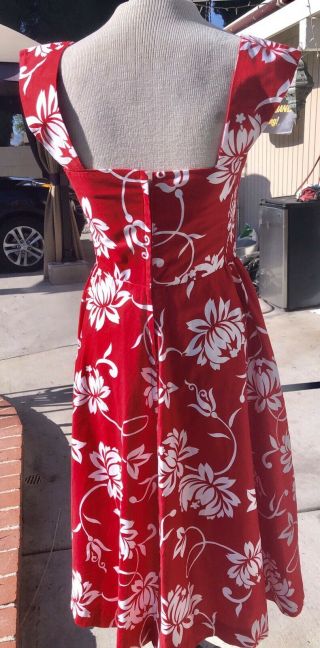 VTG 60s PARADISE HAWAII Backless Crisp Cotton Red Flowers Dress Unworn S - M Rare 4